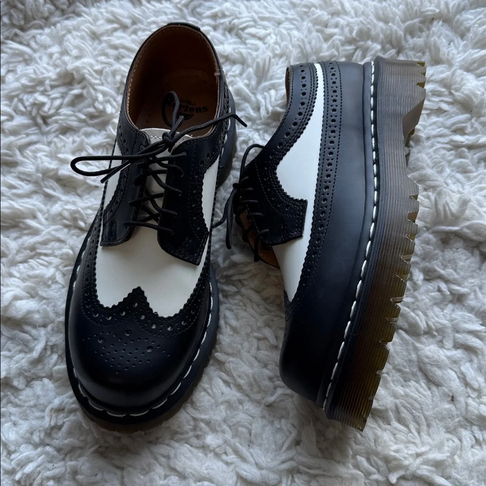 Dr Martens Bex Brogues - Picture 3 of 5